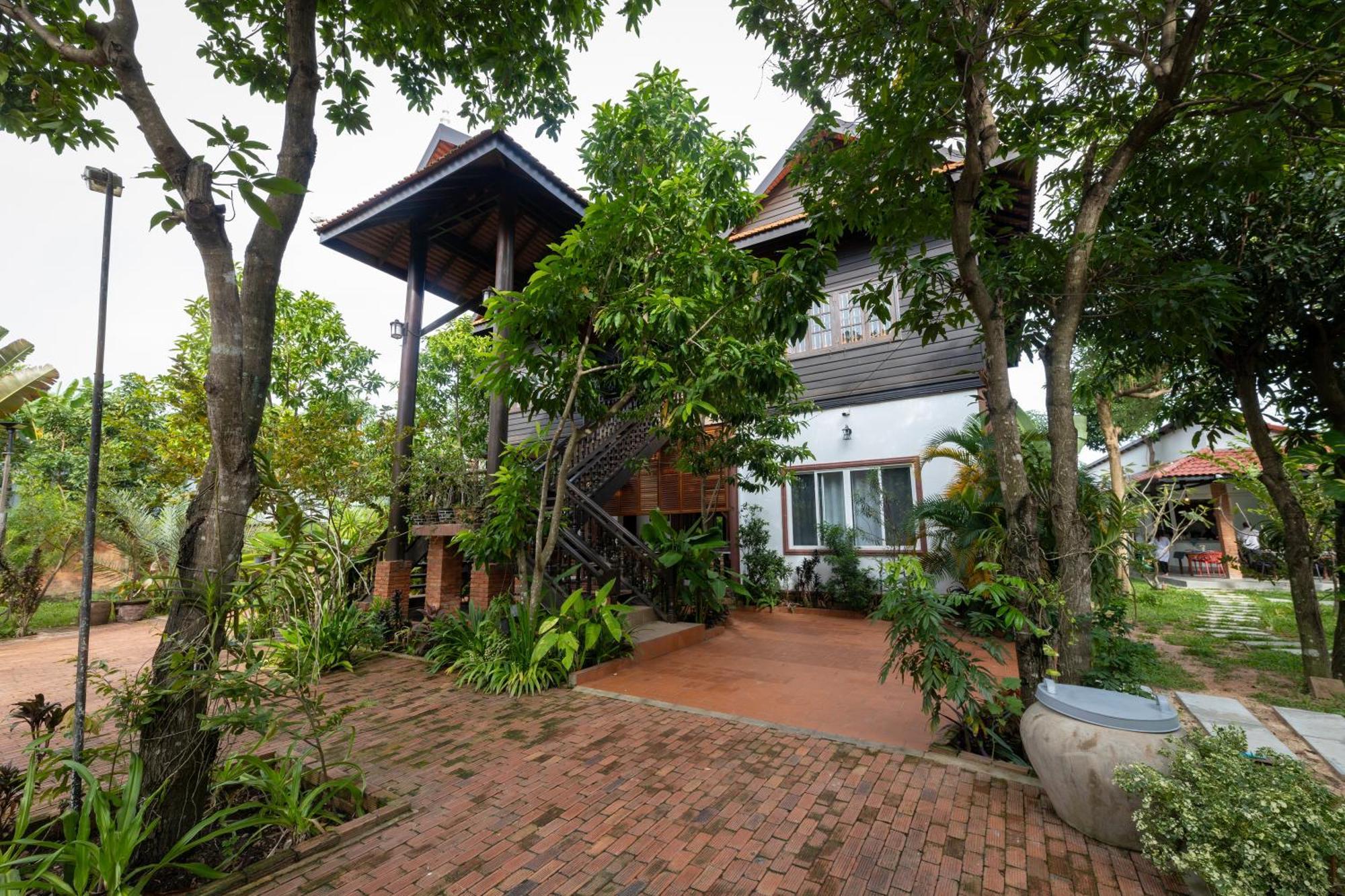 Atoh'S Maison Ciudad de Siem Riep Exterior foto